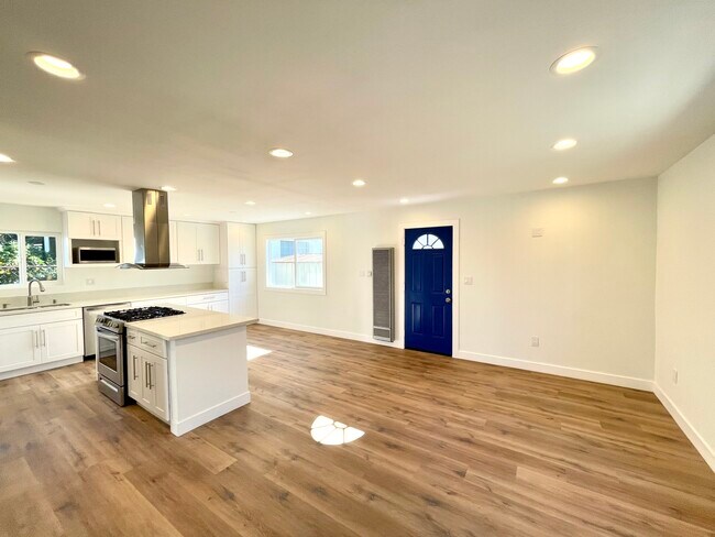 Foto del edificio - 4237 W 170th St