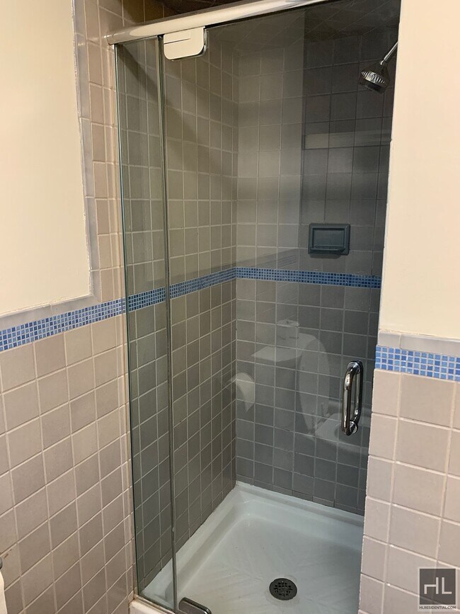 Foto del edificio - GETTYSBURG STREET INCREDIBLE 2 Bedroom - N...