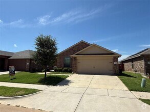 Building Photo - 836 Rutherford Dr