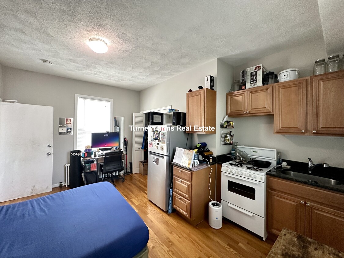 Foto principal - 13 Pleasant St