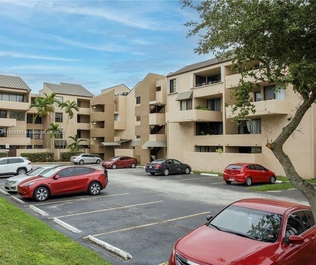 Building Photo - 10845 SW 112th Ave
