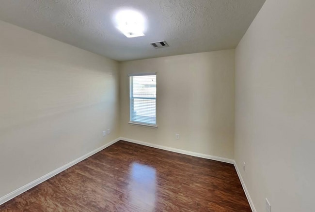 Building Photo - 2659 Needles Throw Ln