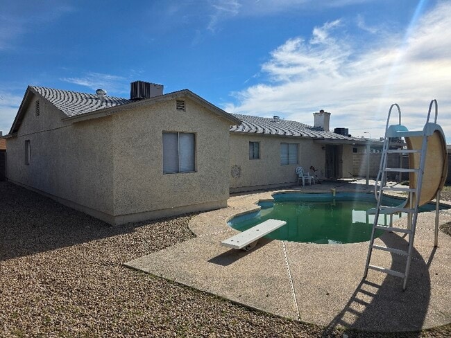 Photo - 4852 N 81st Dr House