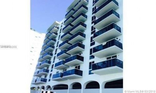 Building Photo - 7928 N West Bay Shore Dr