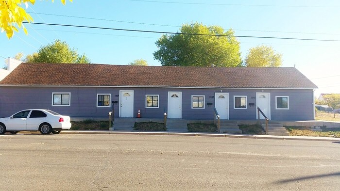 Primary Photo - 1917 Dillon Ave