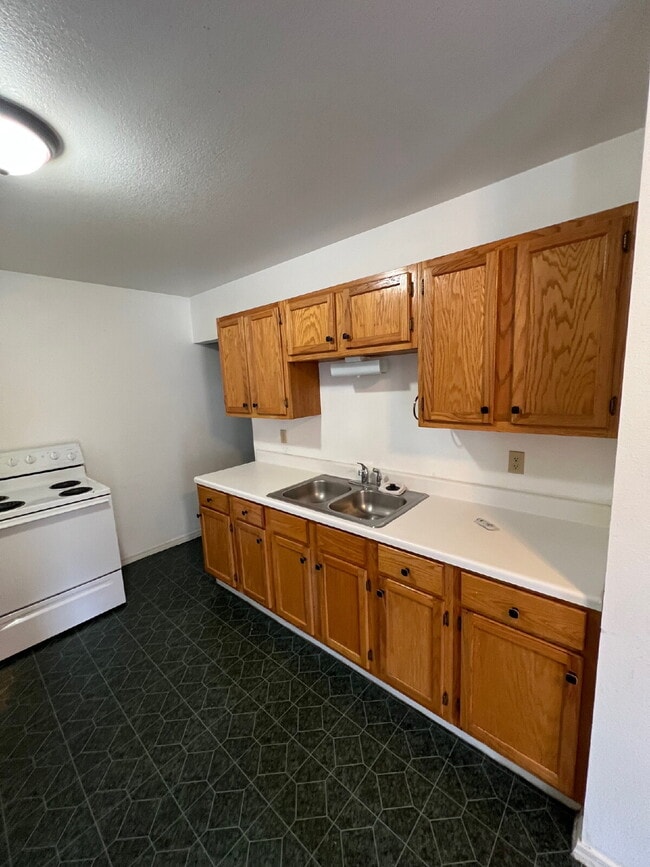 Foto del edificio - **Move In special $400 off first month rent **Two bedroom or two office with extra large garage a...