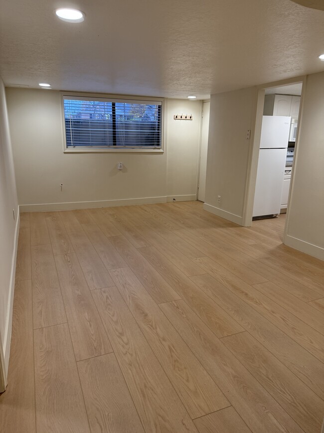 Building Photo - 1819 E Parleys Canyon Blvd