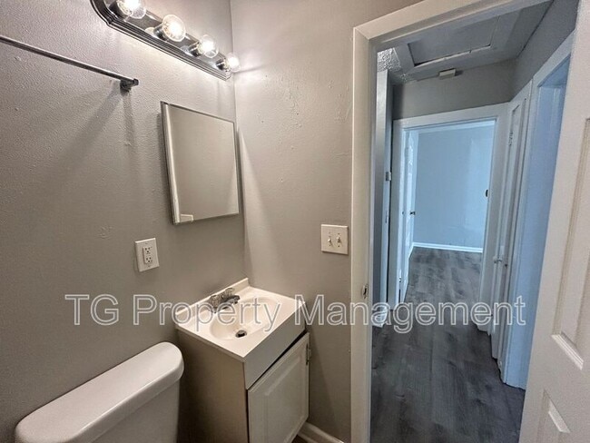 Foto del edificio - 3516 Phyllis St