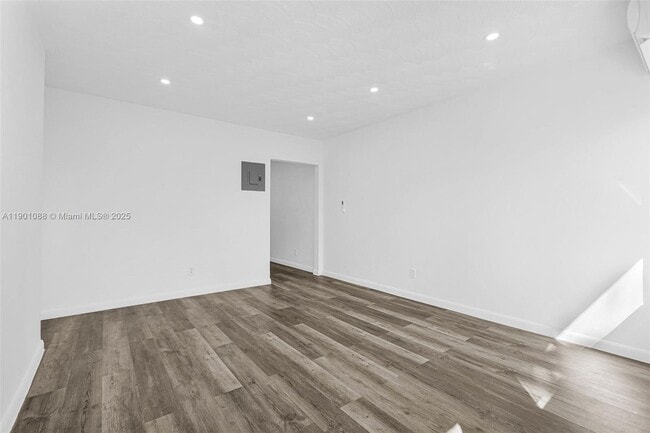 Foto del edificio - 2212 Roosevelt St