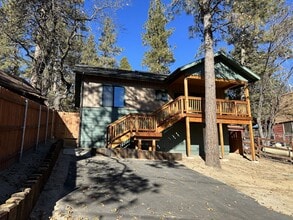 Building Photo - 52810 Sugar Pine Dr