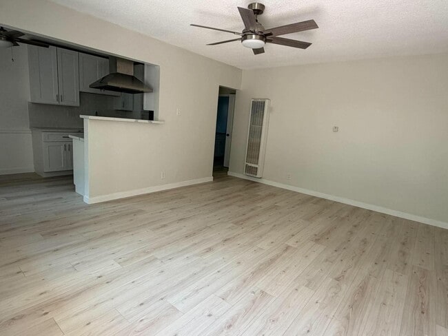 Building Photo - 1417 Armacost Ave