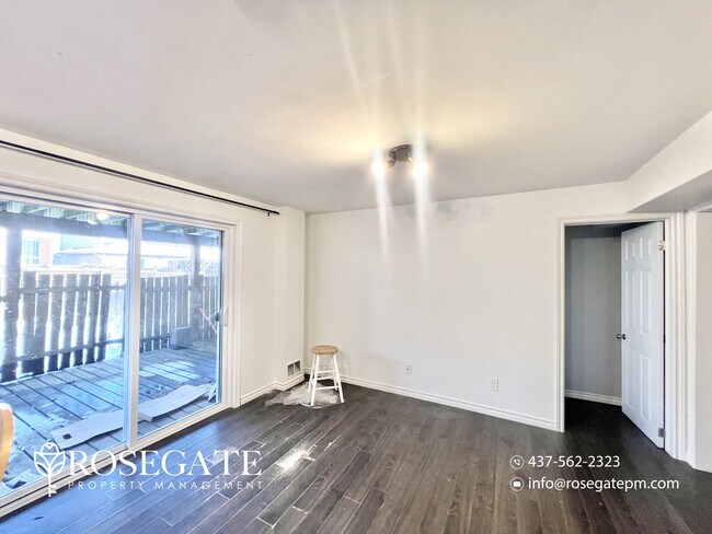 Building Photo - Bright 2-Bedroom Basement Apartment with Front Porch & 2 Parking Spots in Guelph