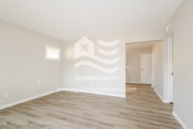 Foto del edificio - 695 Central Pkwy