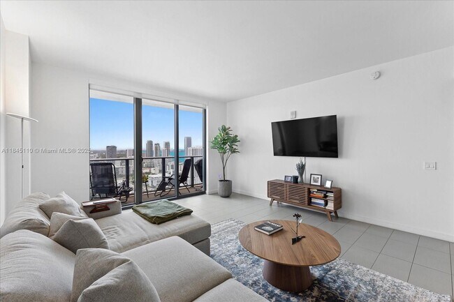 Foto del edificio - 1600 NE 1st Ave
