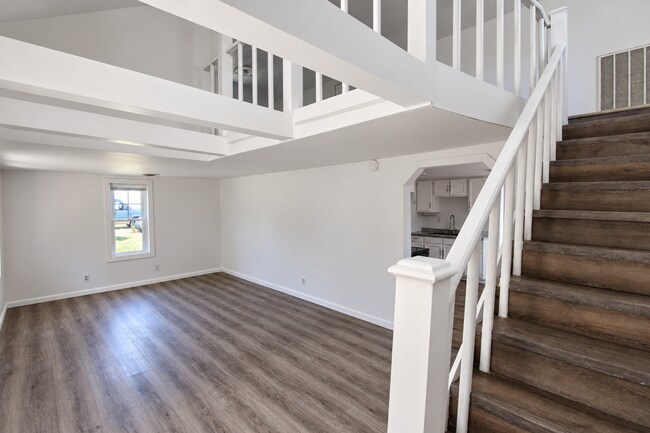 Foto del edificio - 730 E 20th St
