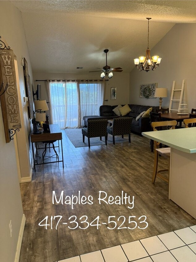Primary Photo - STUNNING 2 bedroom, 2 bathroom condo at Po...