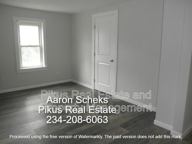 Building Photo - 12777 Market Ave N