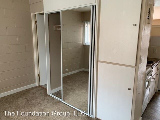 Building Photo - 610 2nd Ave W
