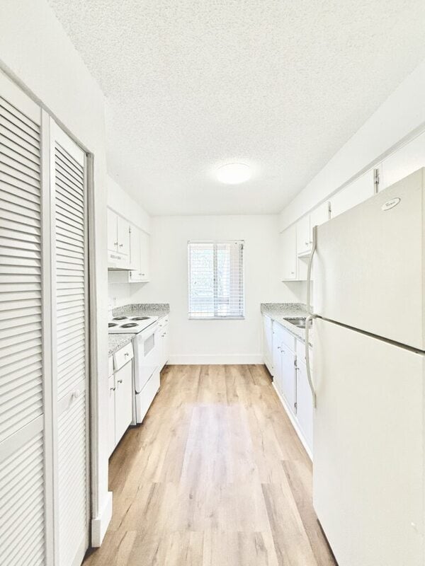 Building Photo - 7517 Pitch Pine Cir