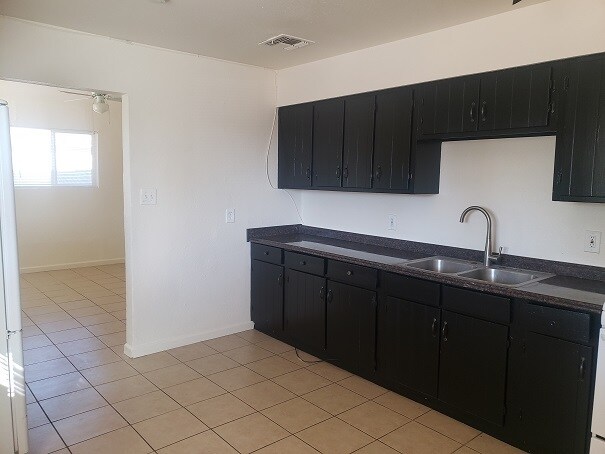 Building Photo - 14054 W Noble Cir
