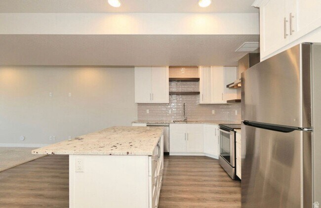 Foto del edificio - 14121 S Deer Arch Ln