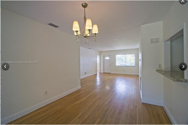 Foto del edificio - 3971 SW 4th St