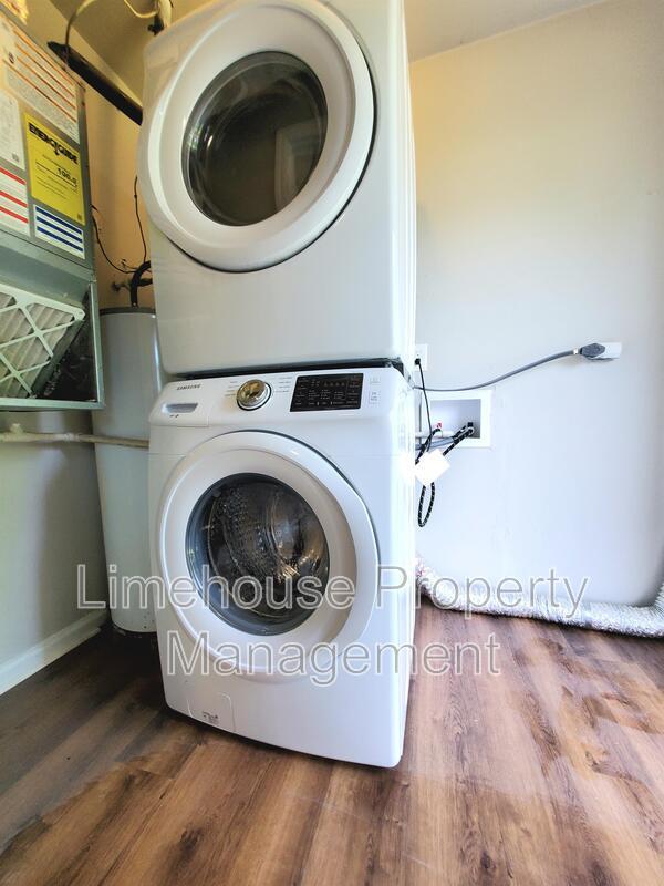 Building Photo - 119 Bob Ln