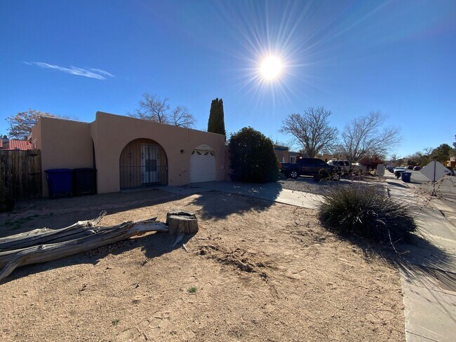 Building Photo - 3 Bedroom Single Story Home Available Near San Pedro Dr NE & McLeod Rd NE!