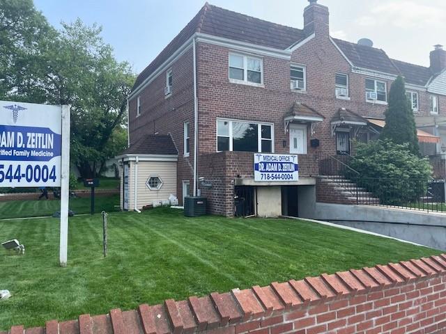 Building Photo - 141-32 68th Dr