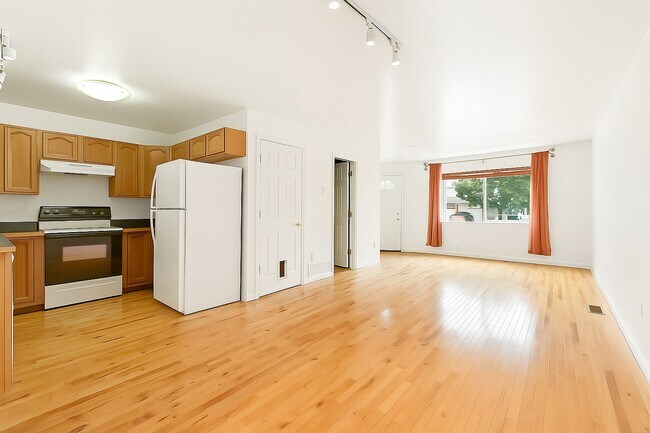 Foto del edificio - 3350 Saratoga St