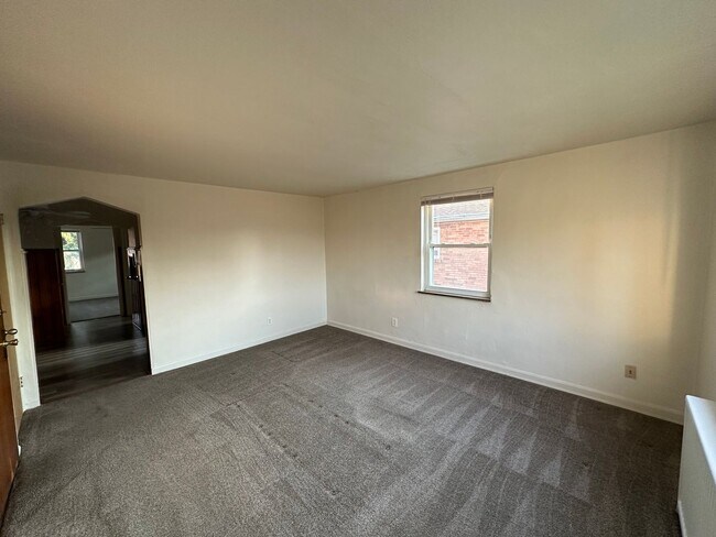 Foto del edificio - 4329 Oakwood Ave