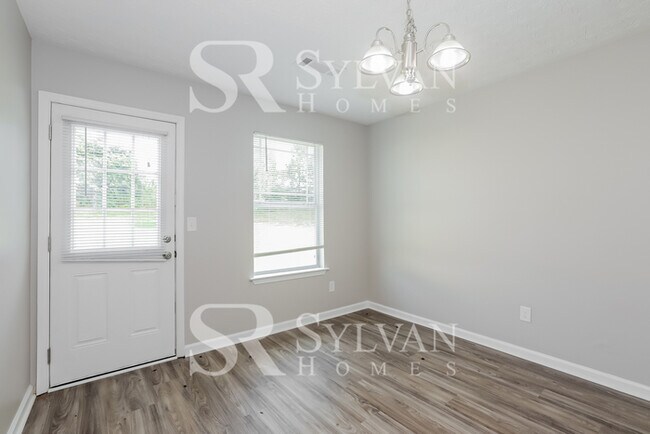 Building Photo - Discover Your Comfort in This Beautiful Home