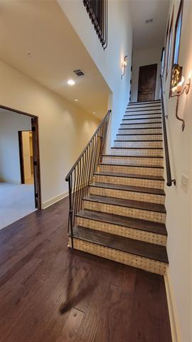 Foto del edificio - 2510 N Henderson Ave