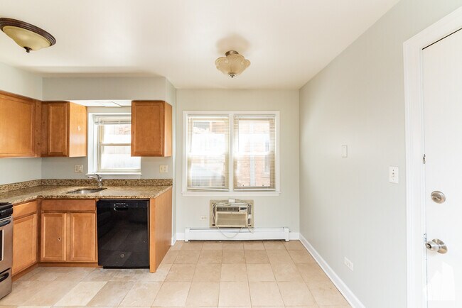 Foto del edificio - 4540 N Wolcott Ave