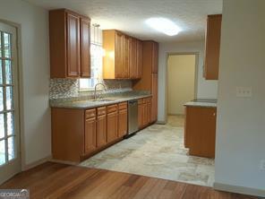 Foto del edificio - 6304 Shore Dr