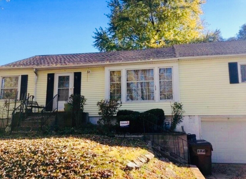 14 Peale St, Joliet, IL 60433 House Rental in Joliet, IL