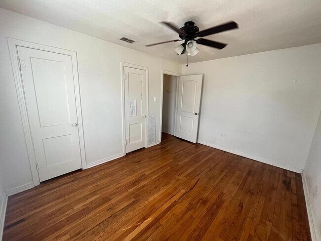 Foto del edificio - 4601 32nd St