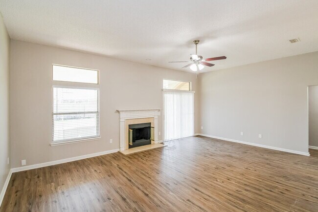 Building Photo - 664 English Meadows Ct