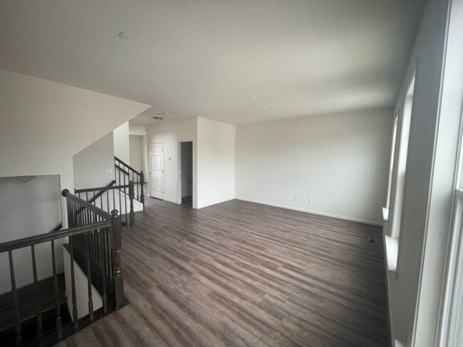 Foto del edificio - 367 Ashby Commons Dr