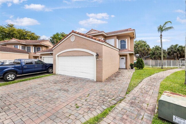 Building Photo - 8252 NW 191st Ln