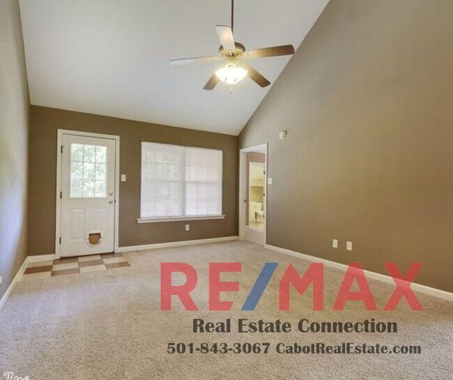 Foto del edificio - No Smoking. No Pets.