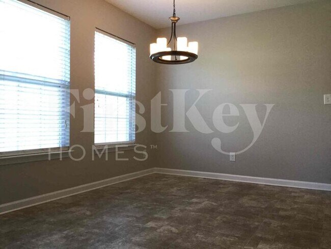 Foto del edificio - 2803 Stephen Oaks Way