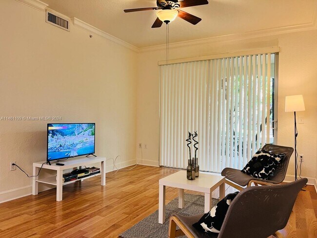 Living Room - 1121 Renaissance Way