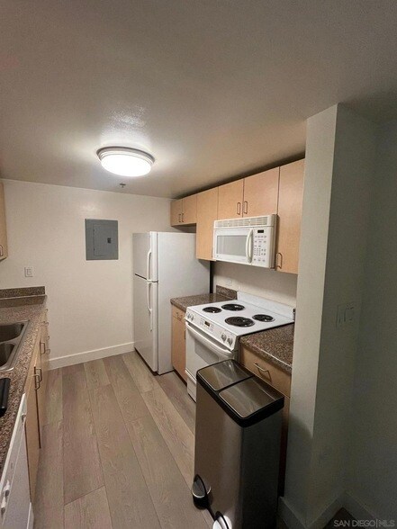 Foto del edificio - 425 W Beech St