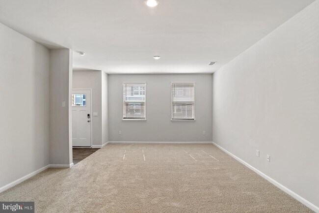 Foto del edificio - 23 Huckleberry Dr