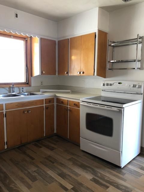 Building Photo - 313 Hillcrest Dr