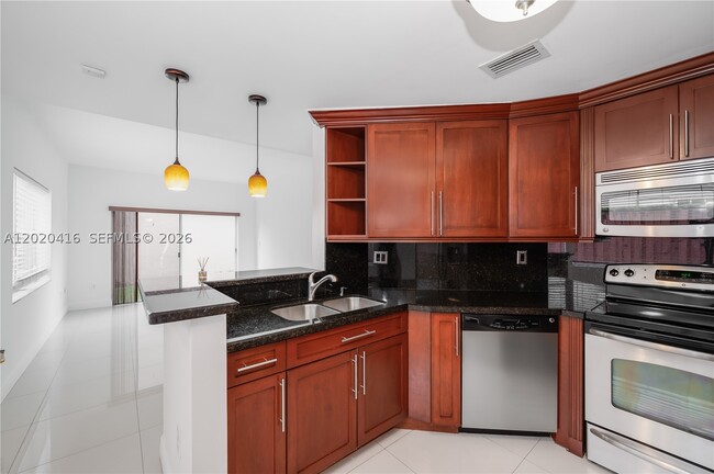 Foto del edificio - 4668 SW 153rd Ct