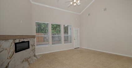Building Photo - 47 N Spinning Wheel Cir