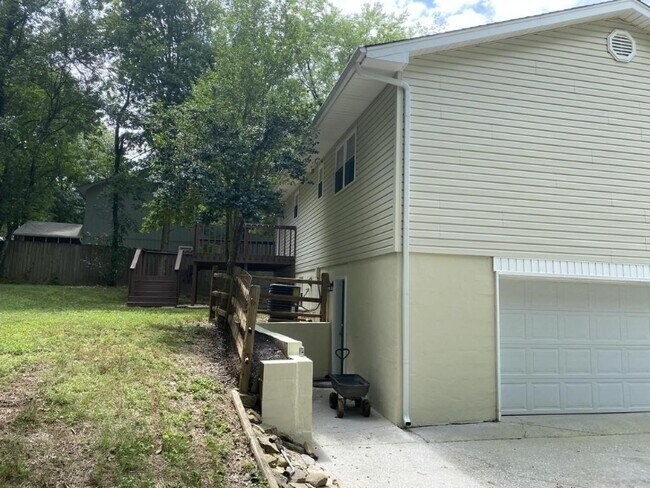 Foto del edificio - 11130 Concord Woods Dr