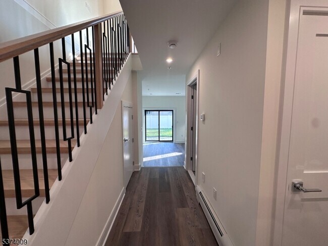 Foto del edificio - 248 Morningside Ave